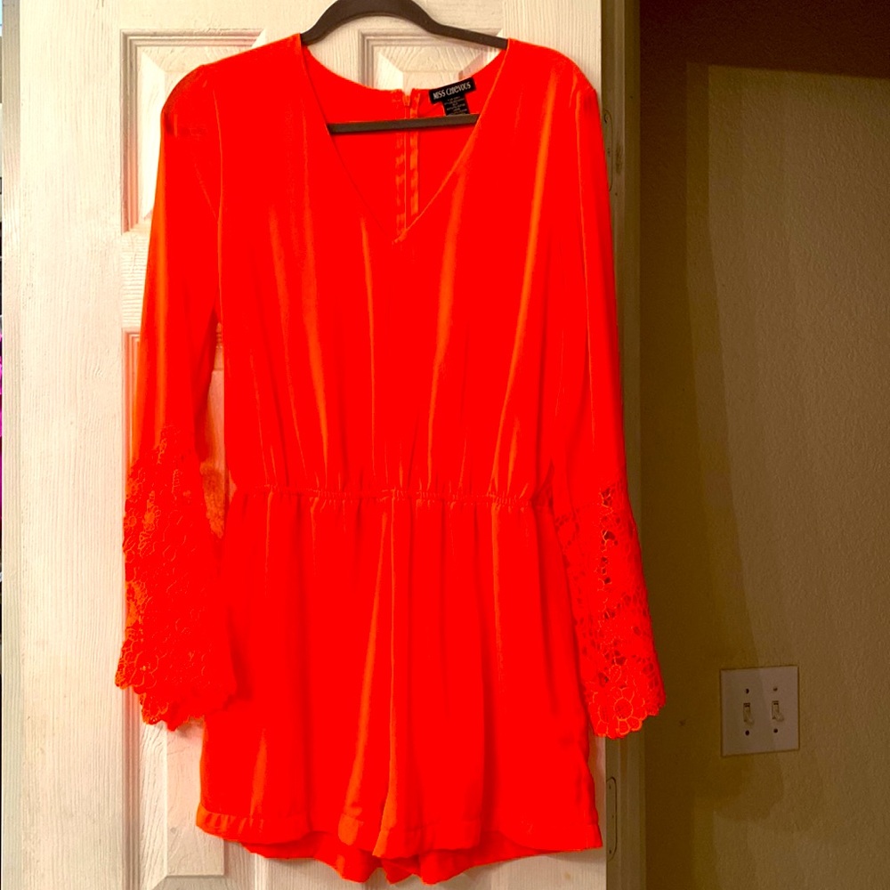 NWOT bright coral romper size large back zip